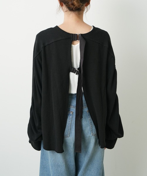 etsinta（エシンタ）の「【etsinta/エシンタ】ワッフルボリュームスリーブバックベルト（Tシャツ/カットソー・レディース・ブラック/オフホワイト/グレー・ONE SIZE）」の7枚目の写真