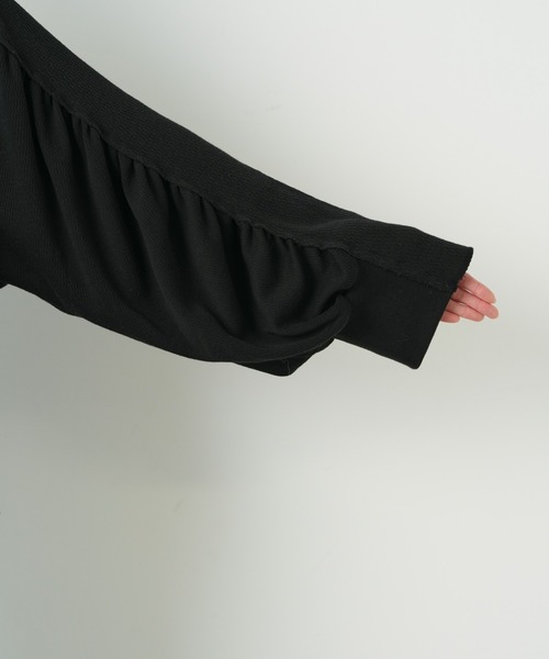 etsinta（エシンタ）の「【etsinta/エシンタ】ワッフルボリュームスリーブバックベルト（Tシャツ/カットソー・レディース・ブラック/オフホワイト/グレー・ONE SIZE）」の4枚目の写真