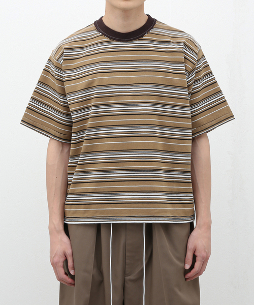 CAMIEL FORTGENS（カミエル フォートへンス）の「CAMIEL FORTGENS / NORMAL TEE HEAVY JERSEY 17.01.02.01 STRIP（Tシャツ/カットソー・メンズ・ブラウン・LARGE/MEDIUM）」の3枚目の写真