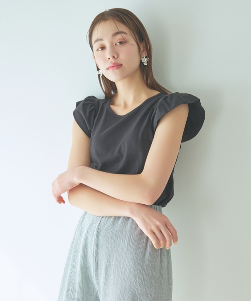 mysty woman（ミスティウーマン）の「ギャザーフレンチスリーブプルオーバー　113881（Tシャツ/カットソー・レディース・オフホワイト/ブラック/ブラウン・FREE）」の3枚目の写真