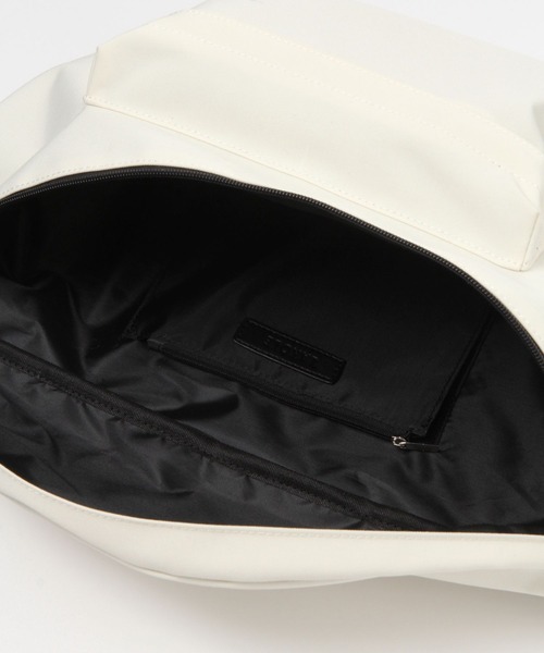 LAKOLE（ラコレ）の「ラージボディBAG / 100662（ボディバッグ/ウエストポーチ・メンズ・オフホワイト/カーキ/ブラック・FREE）」の9枚目の写真