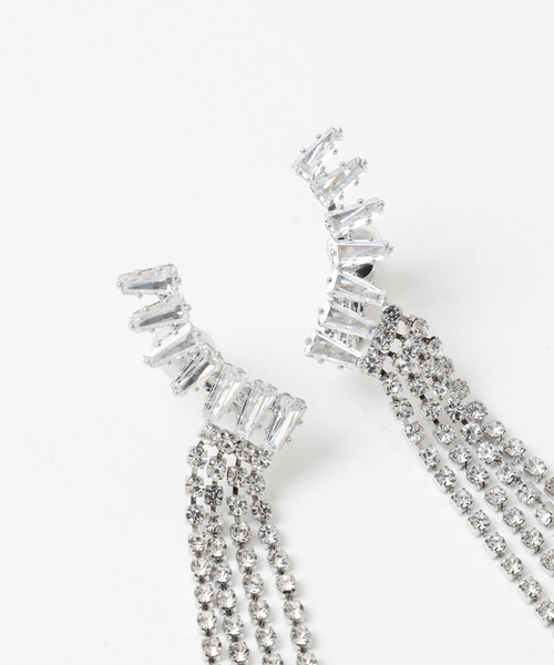 HARE（ハレ）の「ビジューフリンジイヤリング(HARE)（イヤリング・レディース・シルバー・FREE）」の8枚目の写真