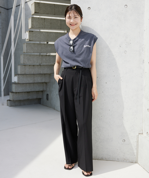 SLOBE IENA（スローブイエナ）の「TRリネン2タックパンツ（その他パンツ・レディース・ブラック/ベージュ・38/36）」の3枚目の写真