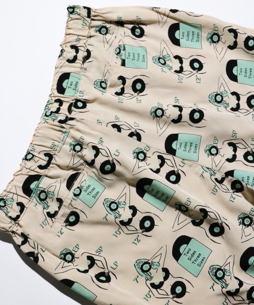 O.K.(オーケー)の「O.K / オーケー VINYL RAYON SHORTS (EXCLUSIVE) 総柄 レーヨン ショートパンツ(その他パンツ・メンズ・ベージュ・ONE SIZE)」の8枚目の写真