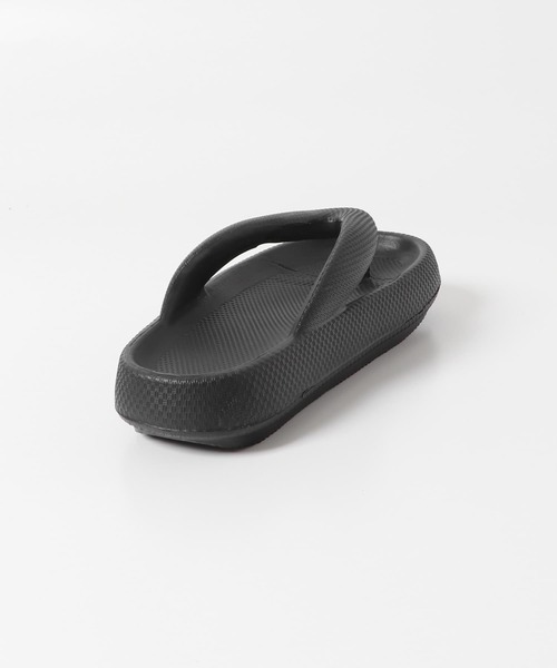 SENSE OF PLACE by URBAN RESEARCH（センスオブプレイスバイアーバンリサーチ）の「『WEB/一部店舗限定』トングクッションサンダル（サンダル・レディース・ブラック・23.5/24.5）」の19枚目の写真