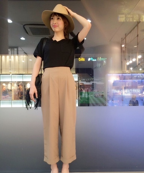 Chico（チコ）の「スラックスフレアPT（その他パンツ・レディース・その他18/ネイビー/ベージュ・FREE）」の2枚目の写真