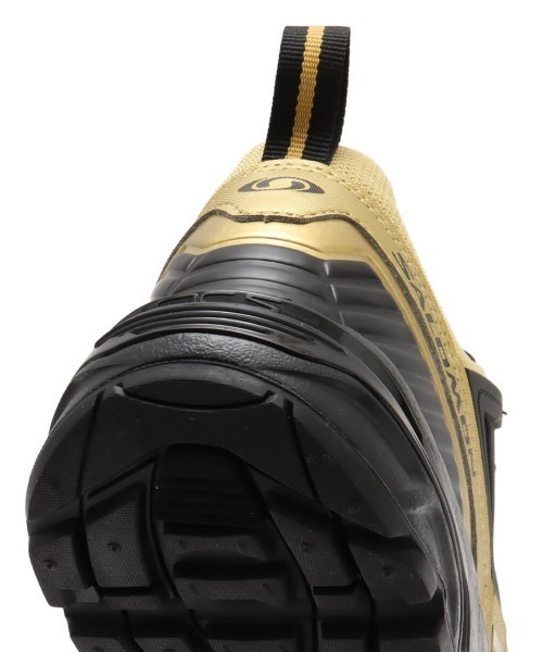 SALOMON(サロモン)の「SALOMON ACS + FT / サロモン エーシーエス+ FT 【SP】(スニーカー・メンズ・ゴールド・23.0cm/23.5cm/24.5cm/28.5cm/25.5cm/25.0cm/24.0cm)」の6枚目の写真