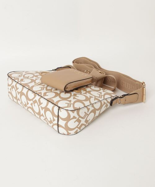 Guess（ゲス）の「BEACON Falls Mini Xbody Top Zip クロスボディバッグ ショルダーバッグ（ショルダーバッグ・レディース・ベージュ・ONE SIZE）」の15枚目の写真