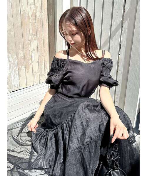 RESEXXY（リゼクシー）の「ボリュームスリーブオフショルブラウス（シャツ/ブラウス・レディース・ラベンダー/ブラック/アイボリー・FREE）」の13枚目の写真