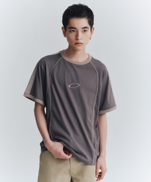FCMM(エフシーエムエム)の「LINED S/S TEE/ラインショートスリーブT(Tシャツ/カットソー・メンズ・ベージュ/ブラック/チャコール・MEDIUM/LARGE)」の6枚目の写真