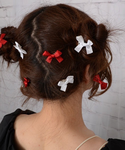 VIBGYOR Women（ヴィブジョー　ウィメン）の「【float】ミニリボン ミニヘアクリップ【8個セット/7色展開/イベント/発表会/ヘアアレンジ】（バレッタ/ヘアクリップ・レディース・パープル/ホワイト/レッド/アイボリー/ブラック/ブルー/ワインレッド・FREE）」の9枚目の写真