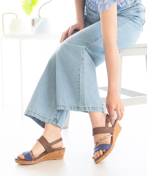 JELLY BEANS（ジェリービーンズ）の「トリプルベルトバックバンドウエッジサンダル(210-40396)JELLY BEANS(ジェリービーンズ)（サンダル・レディース・ブラック/ブルー/アイボリー・S/M/L）」の21枚目の写真