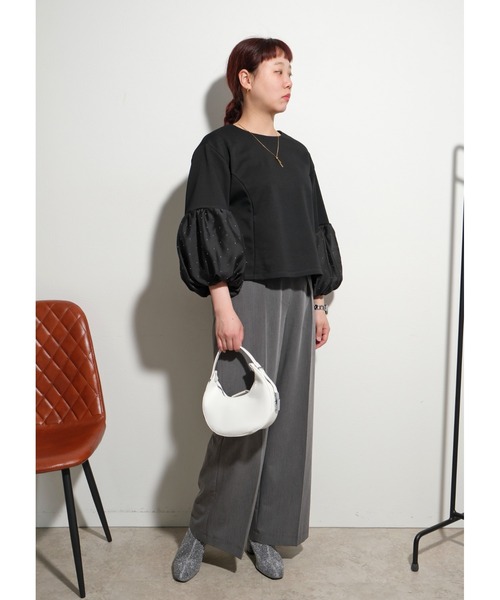 palm RICHE(ポームリシュ)の「キラキラボリューム袖TOPS(シャツ/ブラウス・レディース・ベージュ/ブラック・M)」の5枚目の写真
