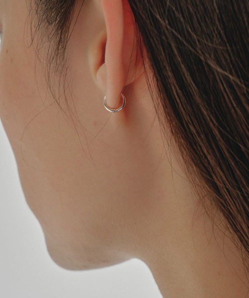 TODAYFUL（トゥデイフル）の「TODAYFUL　Petit Hoop Pierce プチフープピアス/12490904（ピアス（両耳用）・レディース・シルバー/ゴールド・ONE SIZE）」の4枚目の写真