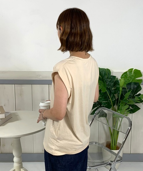 CRB(シーアールビー)の「ロゴフレンチスリーブTシャツ(Tシャツ/カットソー・レディース・ベージュ/オフホワイト/チャコール・F)」の17枚目の写真