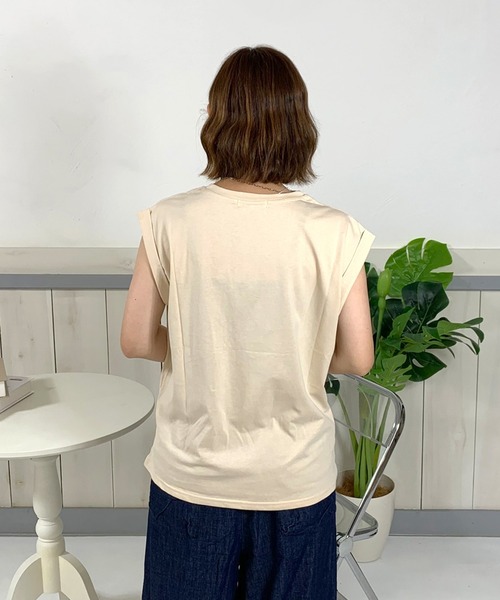 CRB(シーアールビー)の「ロゴフレンチスリーブTシャツ(Tシャツ/カットソー・レディース・ベージュ/オフホワイト/チャコール・F)」の18枚目の写真