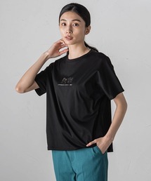 la.f…（ラエフ）の「箔プリントロゴTシャツ≪手洗い可能/吸水速乾/接触冷感≫（Tシャツ/カットソー）」