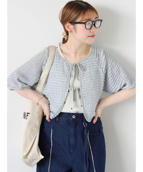 ehka sopo（エヘカソポ）の「フリルカットカーディガン（カーディガン/ボレロ・レディース・ブラック/サックスブルー/グリーン/キナリ・F）」の4枚目の写真