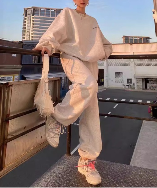 NEW GENTLEMAN(ニュージェントルマン)の「【2点SET】トライベッカ セットアップ トレーナー&パンツ(スウェット・メンズ・グレー/ブラック・L/M/XL)」の5枚目の写真