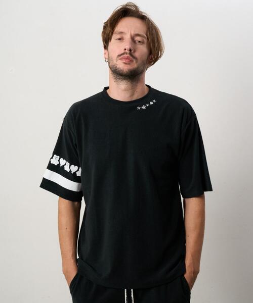 ROYAL FLASH(ロイヤルフラッシュ)の「STUD MUFFIN/スタッドマフィン/TCパイル ベアハートボーダーフロッキープリント Tシャツ(Tシャツ/カットソー・メンズ・ホワイト/モスグリーン/グレー系その他6/ブラック・2/3/4)」の2枚目の写真