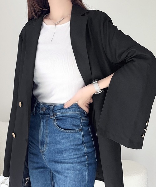mily bilet(ミウィビレット)の「【mily bilet】大人上品スタイル。裾スライドファスナー金ボタン使いテーラードジャケット(テーラードジャケット・レディース・ベージュ/ブラック・LARGE/MEDIUM/SMALL/X-LARGE)」の4枚目の写真