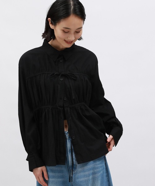 LAKOLE（ラコレ）の「ギャザーリボンシャツ / 142589（シャツ/ブラウス・レディース・ブルー/ブラック/アイボリー・FREE）」の3枚目の写真