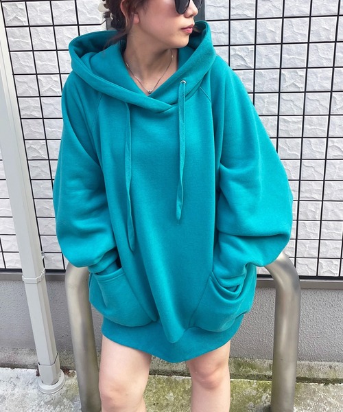 SPIRALGIRL(スパイラルガール)の「バックロゴドルマンパーカーワンピース(ワンピース・レディース・グリーン/ライトグレー/オレンジ/ブラック・FREE)」の5枚目の写真