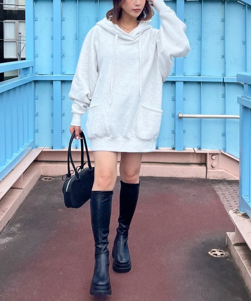 SPIRALGIRL(スパイラルガール)の「バックロゴドルマンパーカーワンピース(ワンピース・レディース・グリーン/ライトグレー/オレンジ/ブラック・FREE)」の8枚目の写真