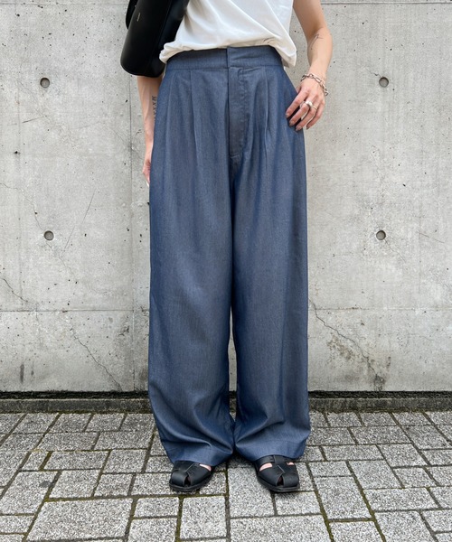 y/m（イム）の「デニムライクタックパンツ（スラックス・レディース・ネイビー・FREE）」の7枚目の写真