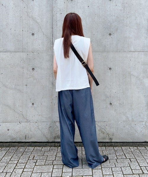 y/m（イム）の「デニムライクタックパンツ（スラックス・レディース・ネイビー・FREE）」の4枚目の写真