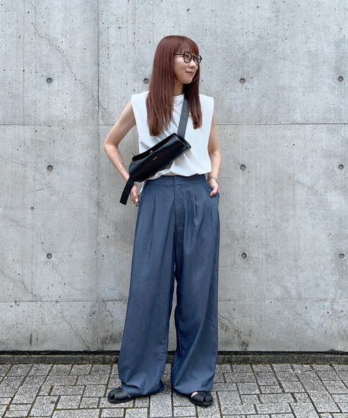 y/m（イム）の「デニムライクタックパンツ（スラックス・レディース・ネイビー・FREE）」の3枚目の写真