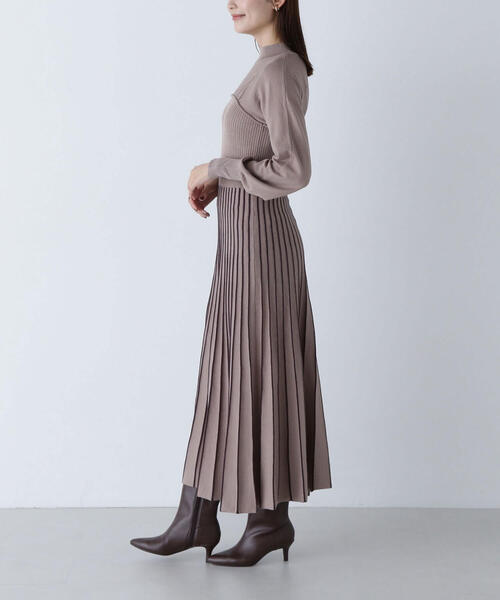 NATURAL BEAUTY BASIC(ナチュラルビューティーベーシック)の「◇ビスチェ切替バイカラーニットワンピース(ワンピース・レディース・ラベンダー/ベージュ/ブラック・MEDIUM)」の9枚目の写真