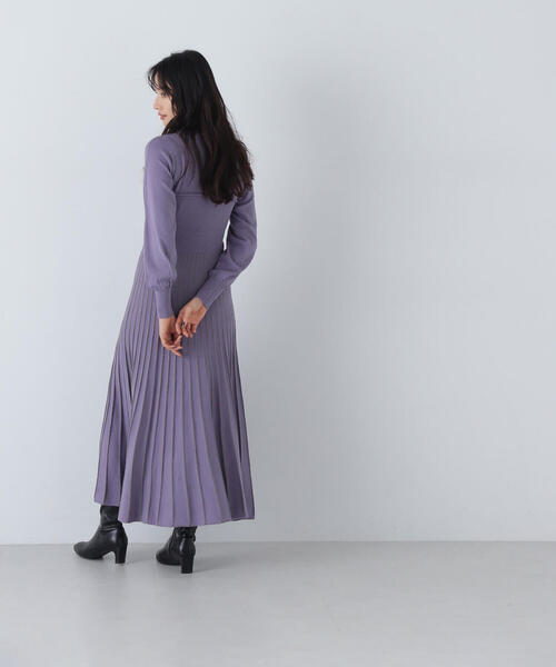 NATURAL BEAUTY BASIC(ナチュラルビューティーベーシック)の「◇ビスチェ切替バイカラーニットワンピース(ワンピース・レディース・ラベンダー/ベージュ/ブラック・MEDIUM)」の22枚目の写真