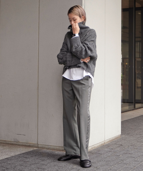 AP STUDIO(エーピーストゥディオ)の「サイドラインT/Rパンツ(スラックス・レディース・ネイビー/チャコールグレー・40/38/36)」の4枚目の写真