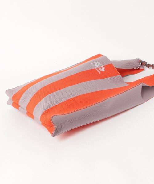 FRUIT OF THE LOOM(フルーツオブザルーム)の「FRUIT OF THE LOOM / FTL STRIPED MINI SHOULDER BAG / 80677600(ショルダーバッグ・レディース・グリーン/ネイビー/サックスブルー/レッド/ラベンダー・ONESIZE)」の7枚目の写真
