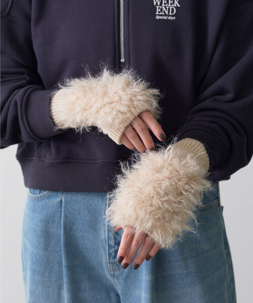 GALLARDAGALANTE（ガリャルダガランテ）の「フェイクファーアームウォーマー（その他小物・レディース・アイボリー/ブラウン・FREE）」の2枚目の写真