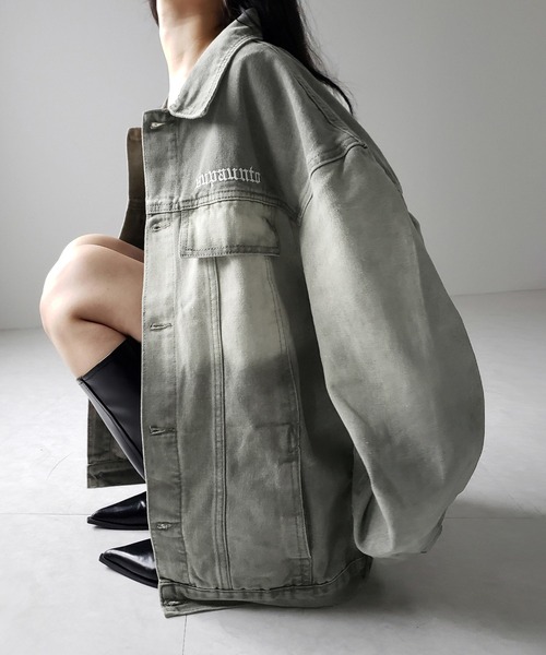 me+em select（ミームセレクト）の「【 ２color ／ ２size 】グラデーションヴィンテージウォッシュオーバーデニムジャケット ／ gradation vintage wash over denim jacket（デニムジャケット・レディース・グレー/ブラック・MEDIUM/LARGE）」の16枚目の写真