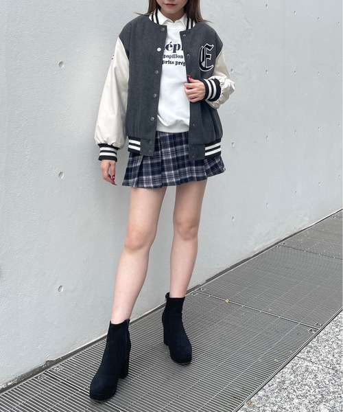one way(ワンウェイ)の「スタジャン(スタジャン・レディース・グレー/ブラック/ホワイト・FREE)」の12枚目の写真