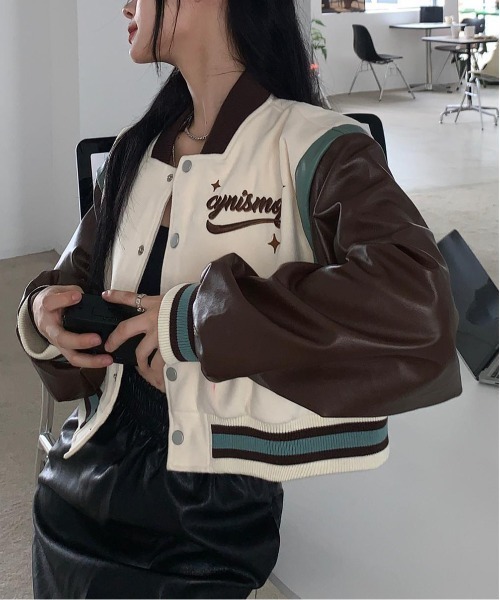 gossip！ロサンゼルス（ゴシップロサンゼルス）の「Y2K PUレザー スタジャン風 ジャケット（ブルゾン・レディース・オフホワイト・FREE）」の8枚目の写真
