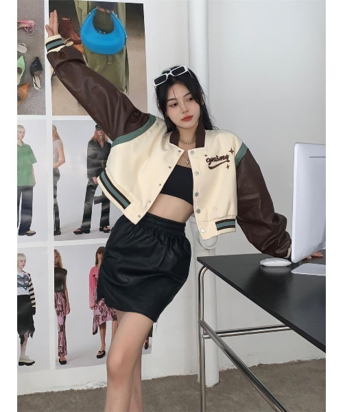 gossip！ロサンゼルス（ゴシップロサンゼルス）の「Y2K PUレザー スタジャン風 ジャケット（ブルゾン・レディース・オフホワイト・FREE）」の12枚目の写真