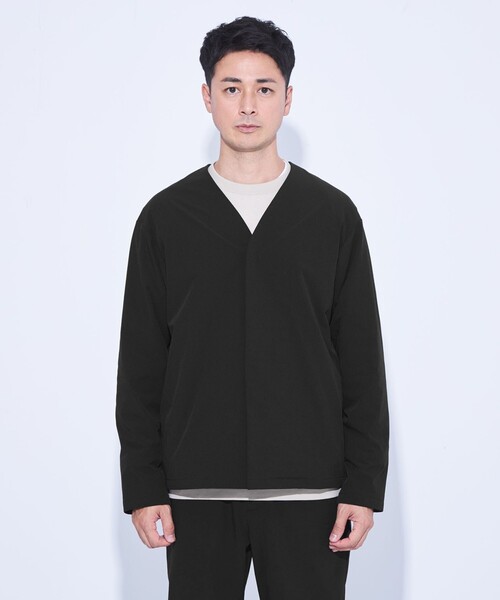 green label relaxing(グリーンレーベルリラクシング)の「【WEB限定】JUST fit CITY TECH カーディガン ー防シワ・ストレッチー(シャツ/ブラウス・メンズ・ブラック/グレー・S/M/L/XL)」の8枚目の写真