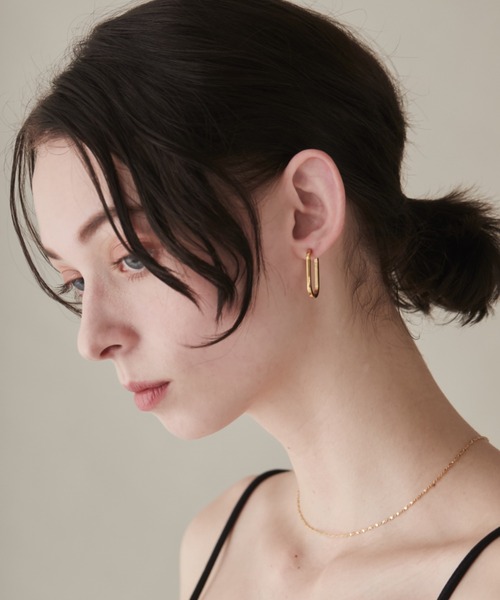 ciite' surgical stainless(シーテサージカルステンレス)の「【 金属アレルギー対応 】 オーバルフープピアス サージカルステンレス (両耳用)(ピアス(両耳用)・レディース・ゴールド/シルバー・FREE)」の10枚目の写真