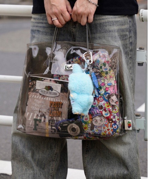 FRUIT OF THE LOOM（フルーツオブザルーム）の「【FRUIT OF THE LOOM】VINYL TOTE BAG/PVCトートバッグ/ステッカーシール付（トートバッグ・レディース・ミント/ブラウン/ブラック/オレンジ・FREE）」の2枚目の写真