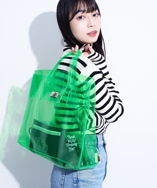FRUIT OF THE LOOM（フルーツオブザルーム）の「【FRUIT OF THE LOOM】VINYL TOTE BAG/PVCトートバッグ/ステッカーシール付（トートバッグ・レディース・ミント/ブラウン/ブラック/オレンジ・FREE）」の11枚目の写真