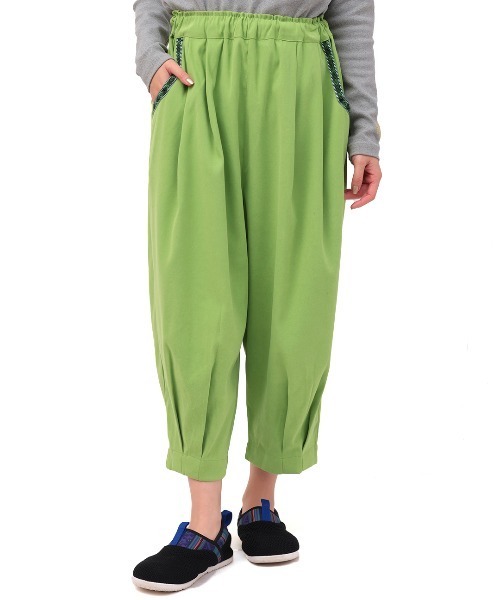 チチカカ（チチカカ）の「ピーチスキンエッグタックパンツ（その他パンツ・レディース・ライトグリーン/ライトベージュ・MEDIUM/LARGE）」の6枚目の写真