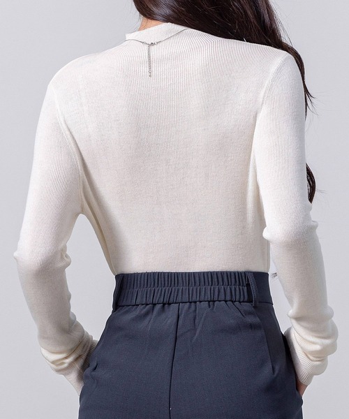 DAY CLOSET(デイ クローゼット)の「【伸縮性有/袖丈長め】長袖 タユミスリーブ ハイネック 極細リブ モチモチ ニット トップス レディース(ニット/セーター・レディース・ベージュ/ホワイト/ブラウン/ダークグレー/モカ/レンガ/ブラック/アイボリー・FREE)」の11枚目の写真