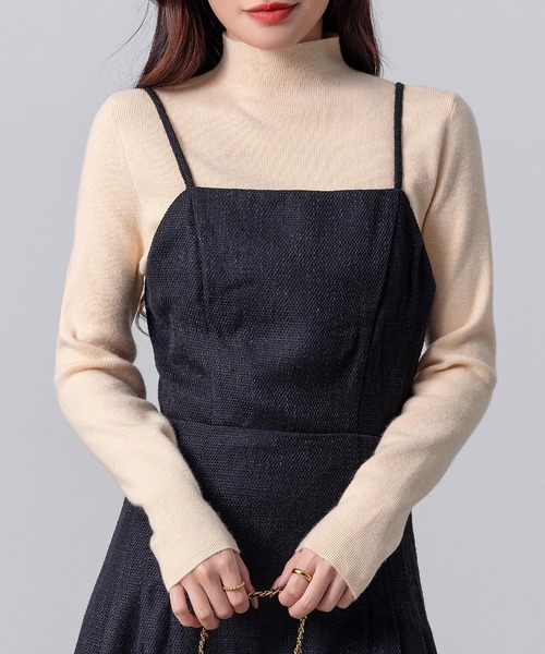 DAY CLOSET(デイ クローゼット)の「【伸縮性有/袖丈長め】長袖 タユミスリーブ ハイネック 極細リブ モチモチ ニット トップス レディース(ニット/セーター・レディース・ベージュ/ホワイト/ブラウン/ダークグレー/モカ/レンガ/ブラック/アイボリー・FREE)」の16枚目の写真