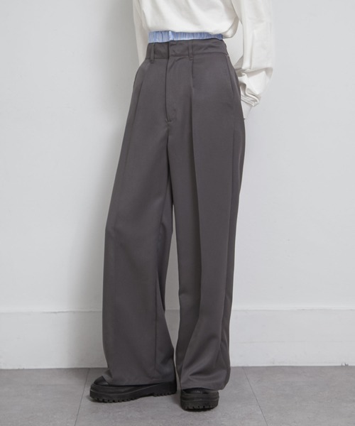 Chillfar(チルファー)の「ダブルウエストタックワイドストレートスラックス(スラックス・レディース・グレー系/ネイビー系/グレー/ブラック/ネイビー・MEDIUM/LARGE)」の3枚目の写真
