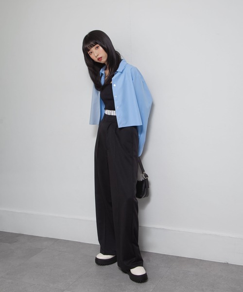 Chillfar(チルファー)の「ダブルウエストタックワイドストレートスラックス(スラックス・レディース・グレー系/ネイビー系/グレー/ブラック/ネイビー・MEDIUM/LARGE)」の15枚目の写真