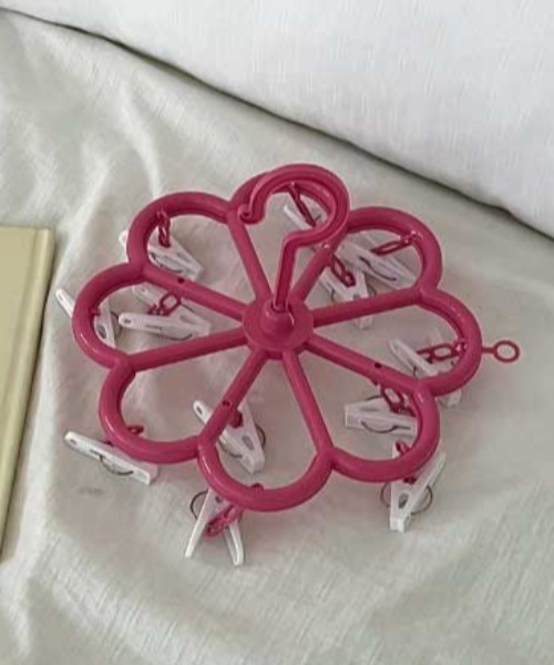 Made in I（メイドインアイ）の「flower pinch hanger（ランドリーグッズ・レディース・イエロー/ピンク/グリーン/ホワイト・FREE）」の4枚目の写真